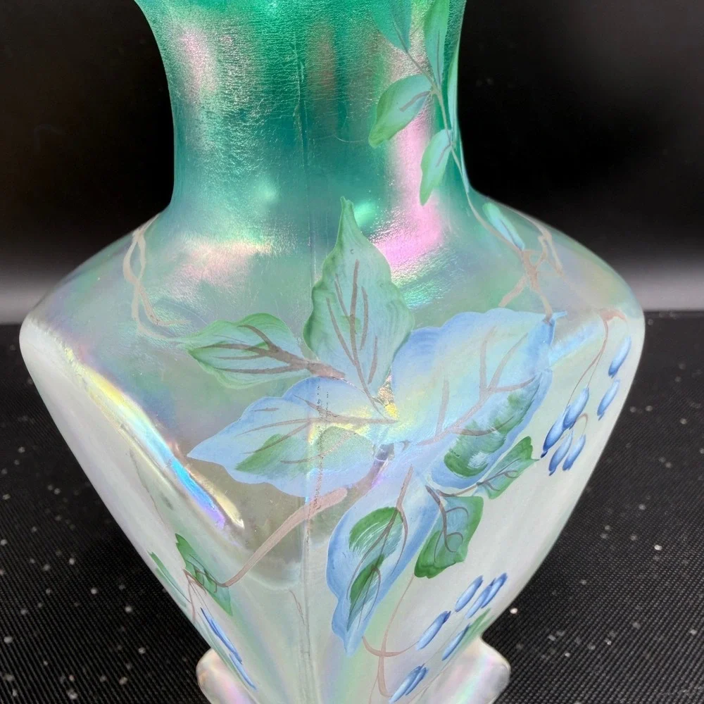 Fenton‎ New Century XXI Green Opalescent Iridescent Hand Painted Blueberry Vase